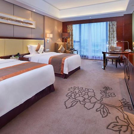 Guangzhou Changfeng Gloria Plaza Hotel Екстериор снимка