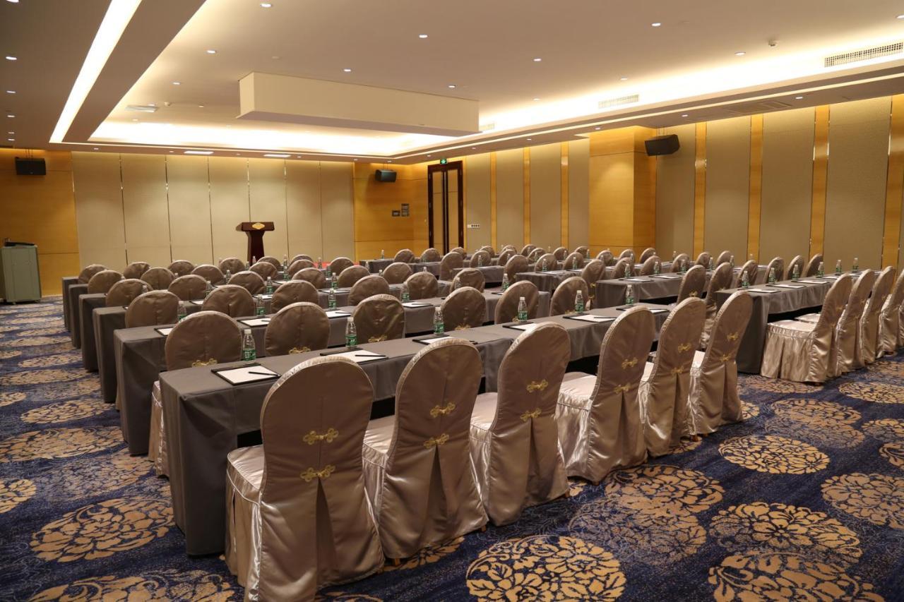 Guangzhou Changfeng Gloria Plaza Hotel Екстериор снимка