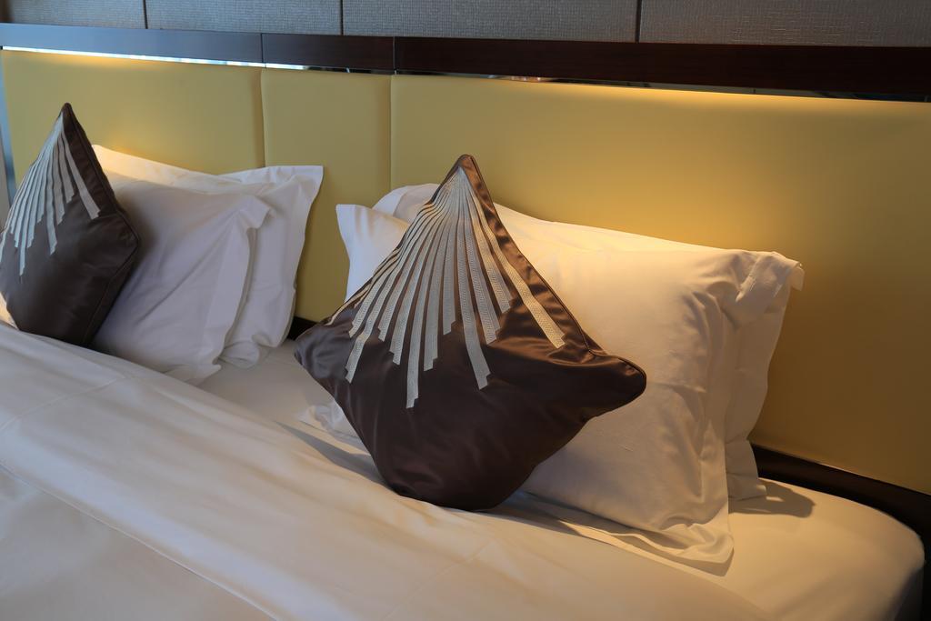 Guangzhou Changfeng Gloria Plaza Hotel Стая снимка