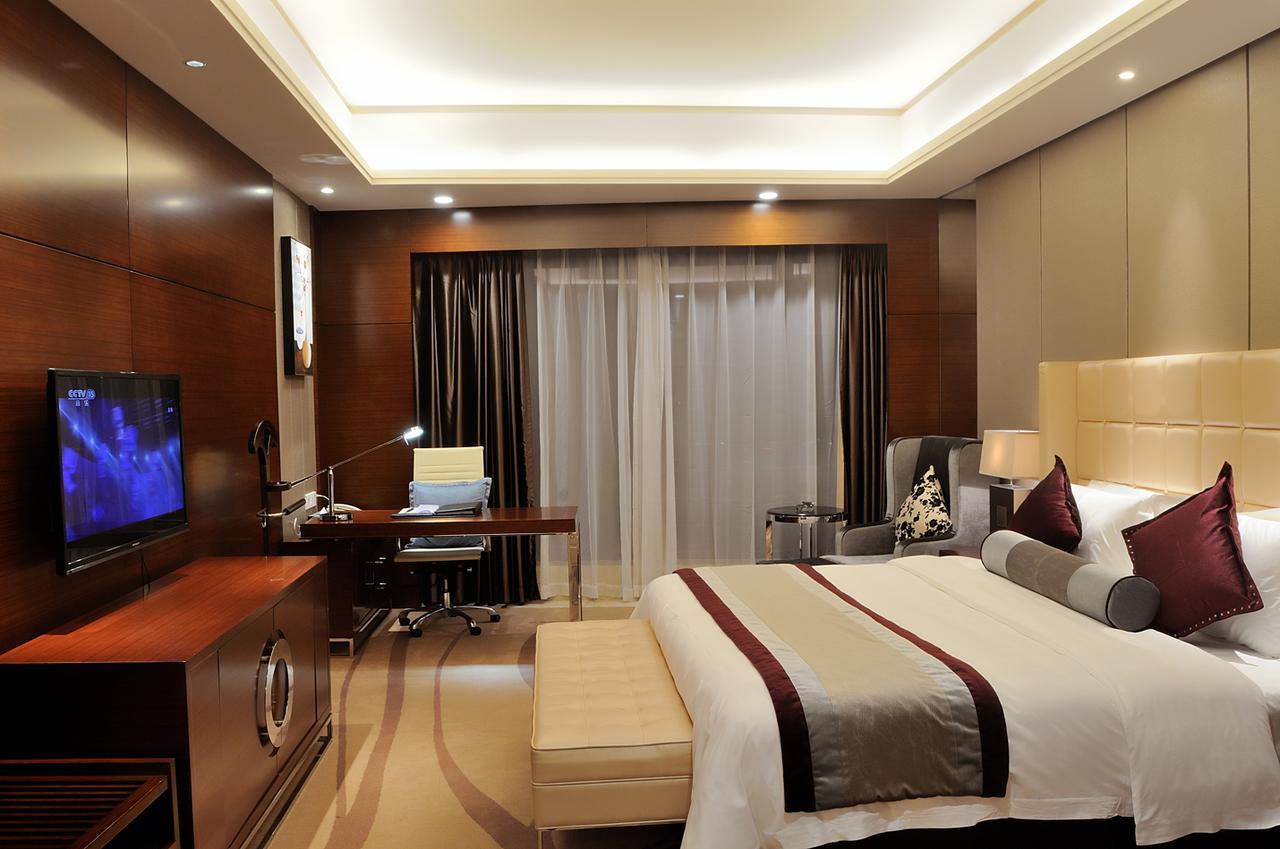 Guangzhou Changfeng Gloria Plaza Hotel Екстериор снимка
